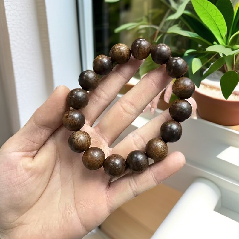 F33香港昆仑梅格文玩手串14mm