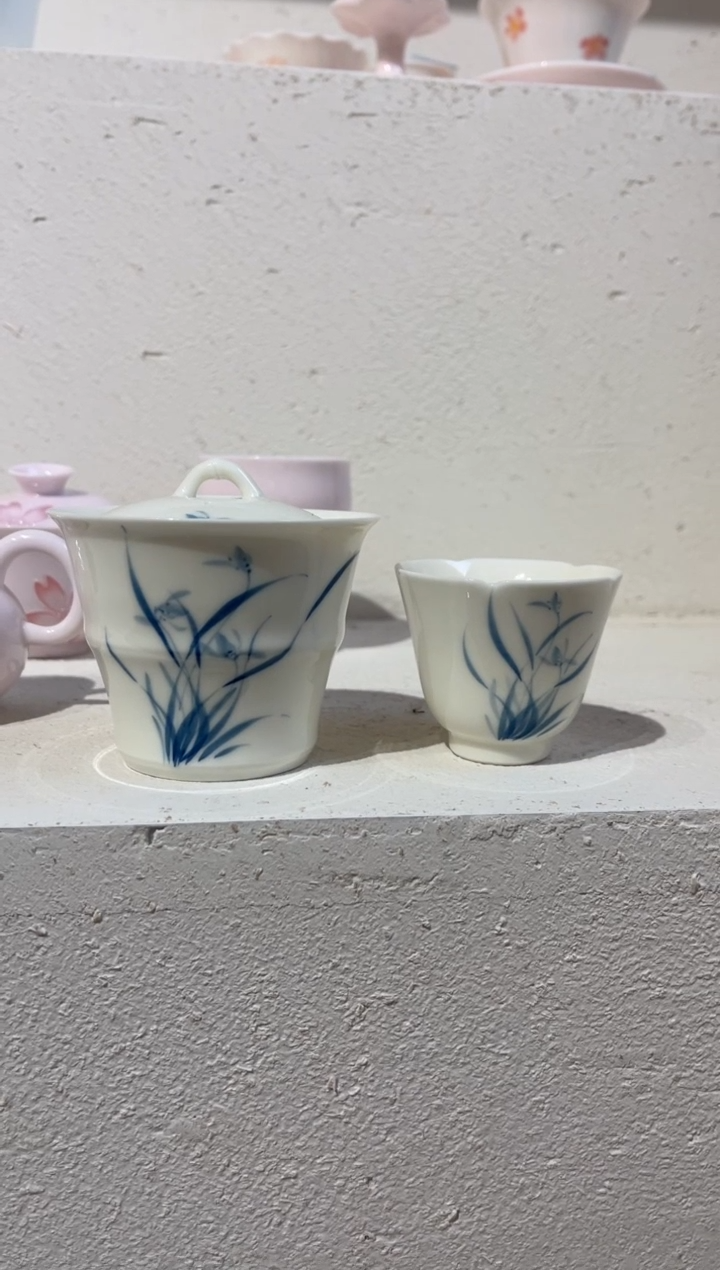 【闪购商品】蓝花竹节盖碗 +杯 哈