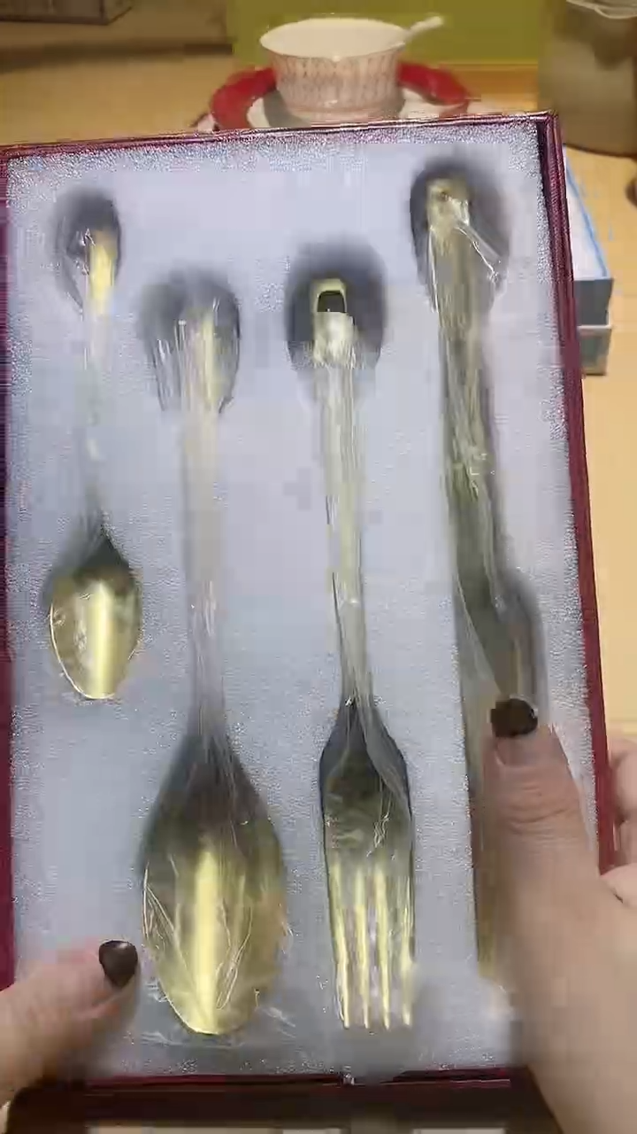 【闪购商品】瓷片锅碗瓢盆一件不剩