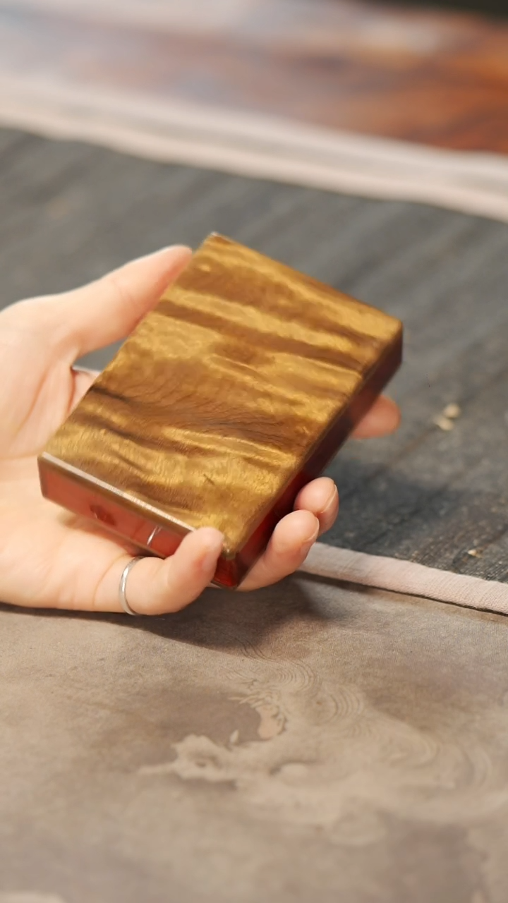 【闪购商品】金丝楠木雕101满金丝精工烟盒