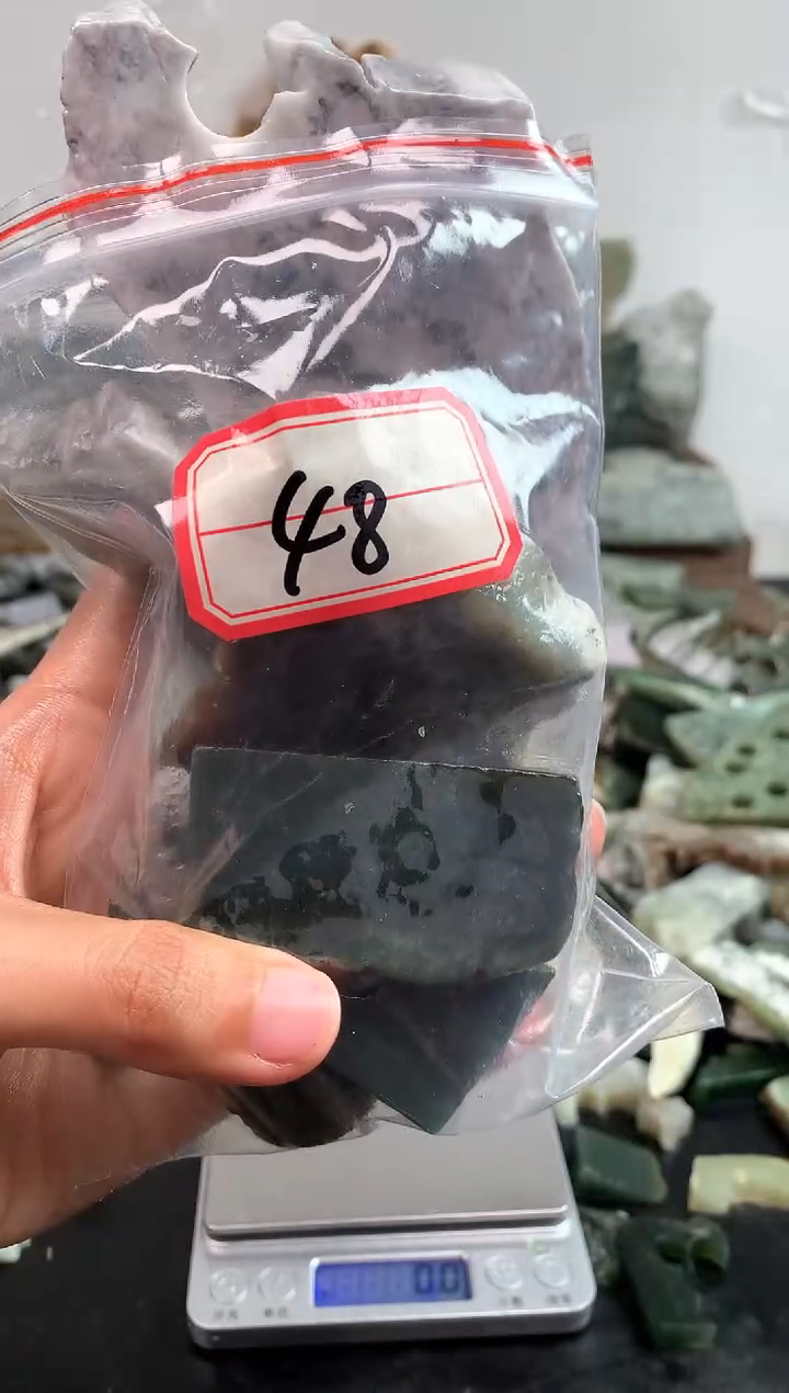 未镶嵌和田玉摆件48