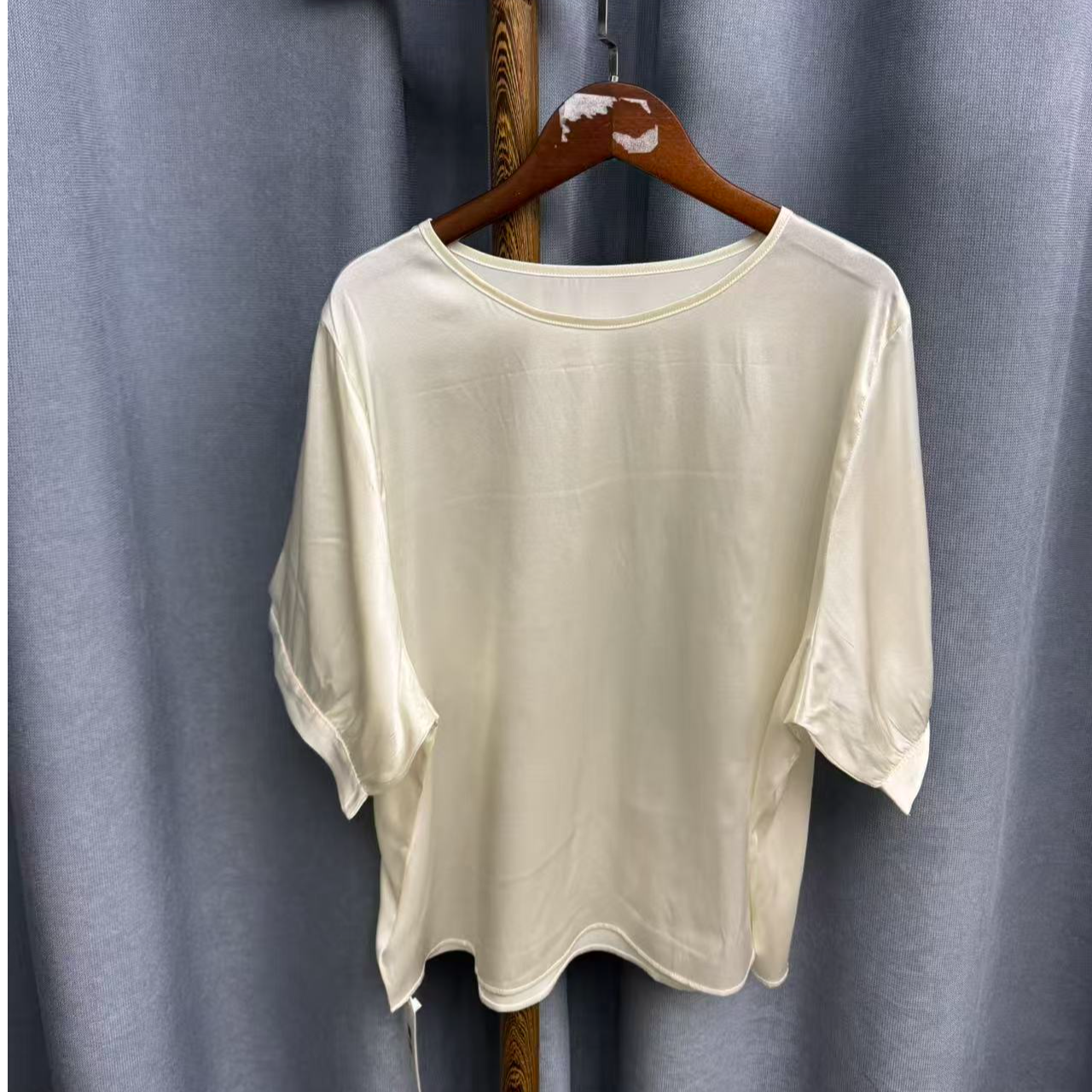 2026春季新款休闲时尚圆领桑蚕丝短袖上衣女H516