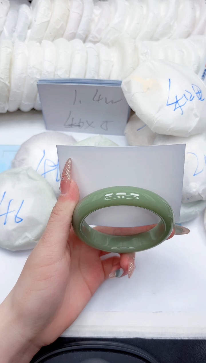 石英质玉手镯未镶嵌228-62