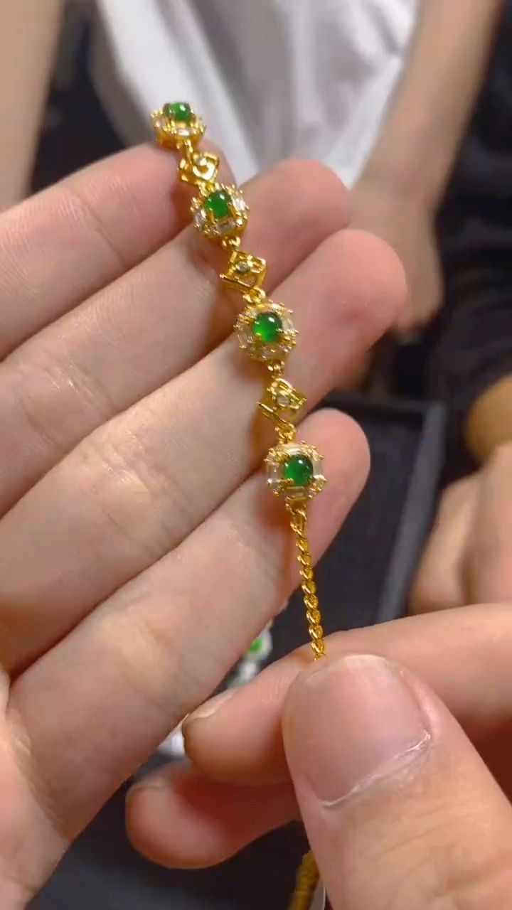 【闪购商品】翡翠手链未镶嵌0682271812/多样性发一