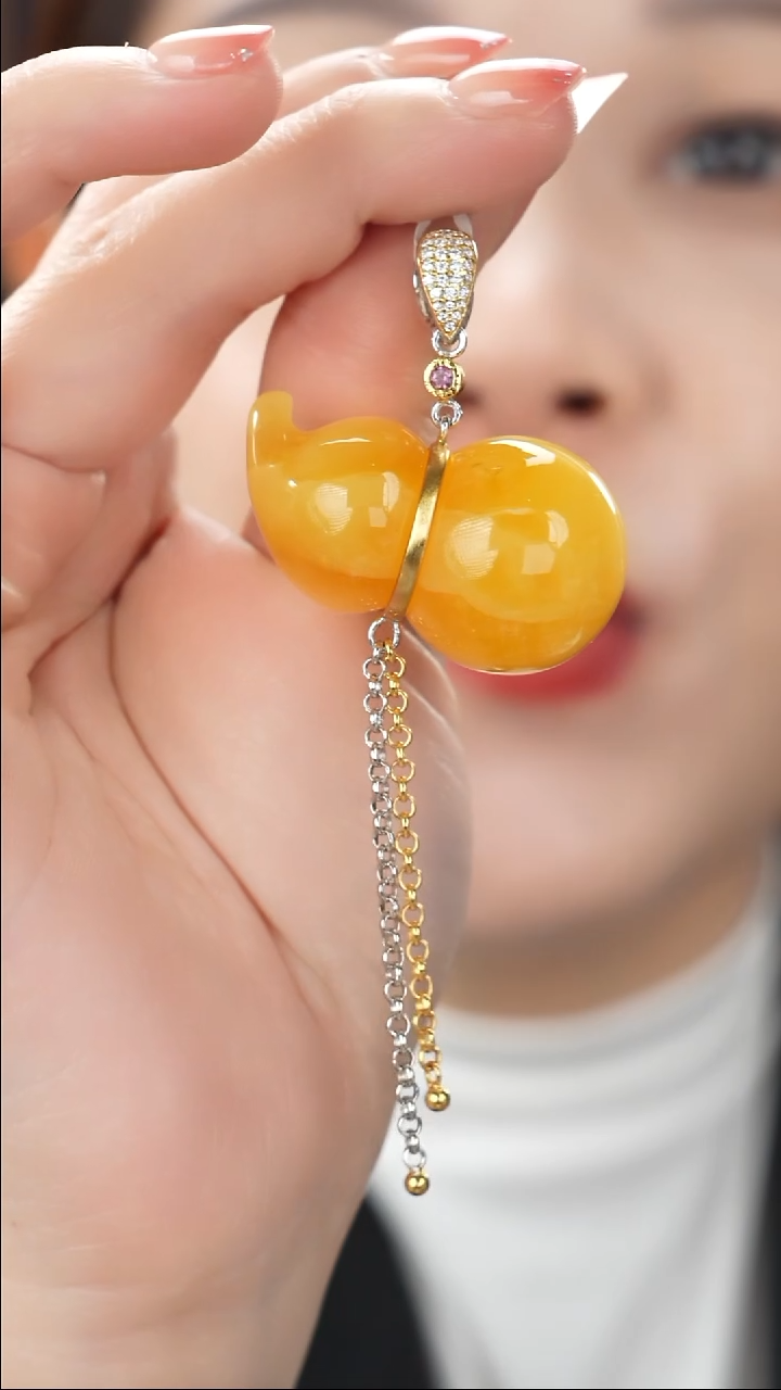 琥珀颈饰未镶嵌精品蜜蜡吊坠
