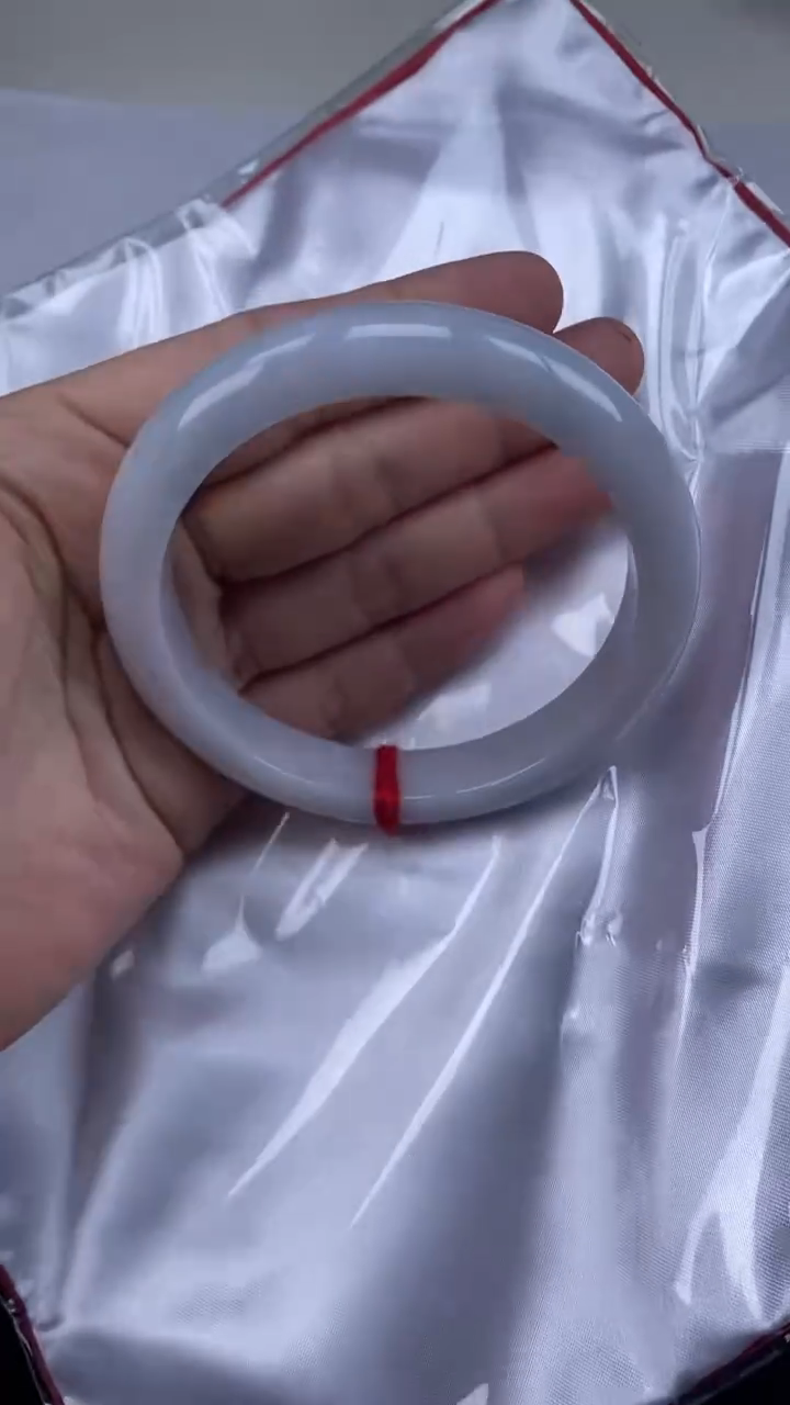 【闪购商品】翡翠手镯未镶嵌天然A货翡翠