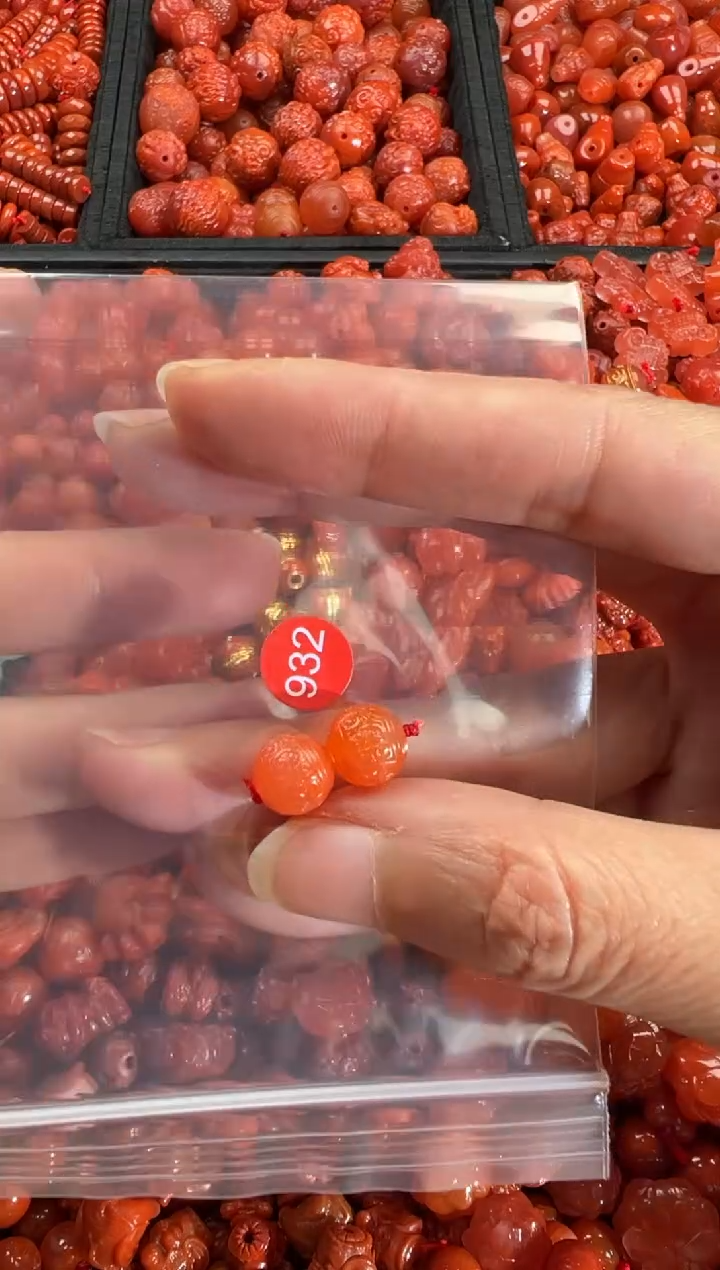 【闪购商品】南红玛瑙颈饰未镶嵌1