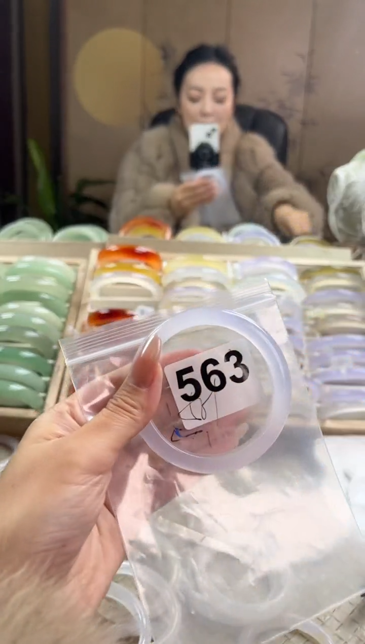 手镯玛瑙/玉髓未镶嵌563