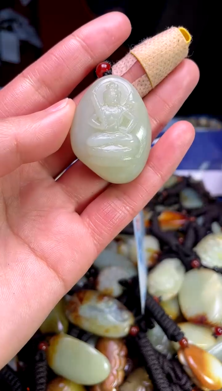 【闪购商品】和田玉颈饰未镶嵌3