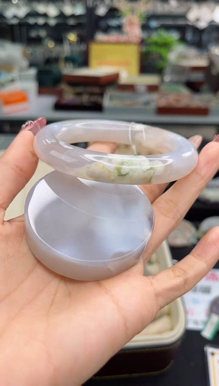 【闪购商品】石英质玉手镯未镶嵌58圈口（赠品镯心）6590573