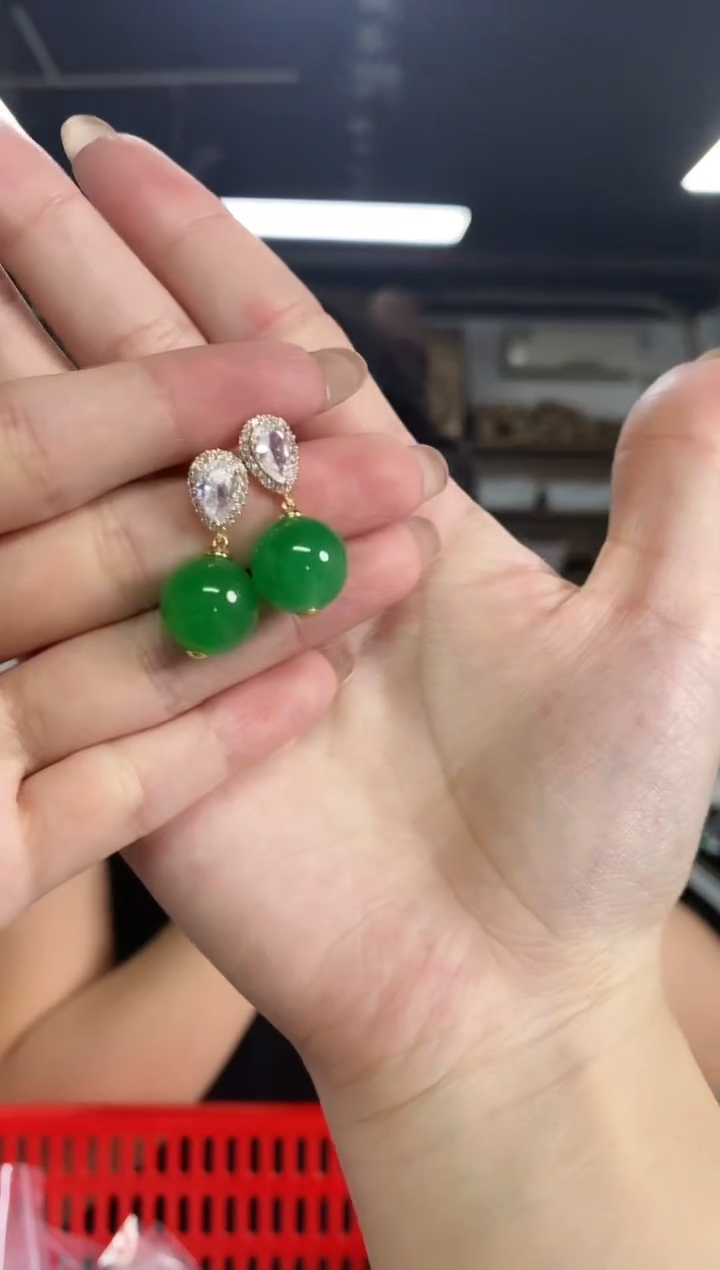 翡翠未镶嵌耳饰闪购链接多样性发其一颜色微差