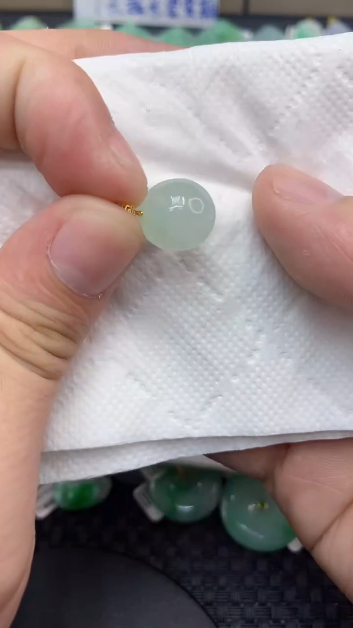 翡翠18K金镶嵌颈饰天然缅甸A货翡翠