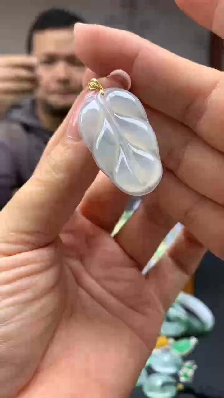 【闪购商品】翡翠颈饰未镶嵌18-天然翡翠