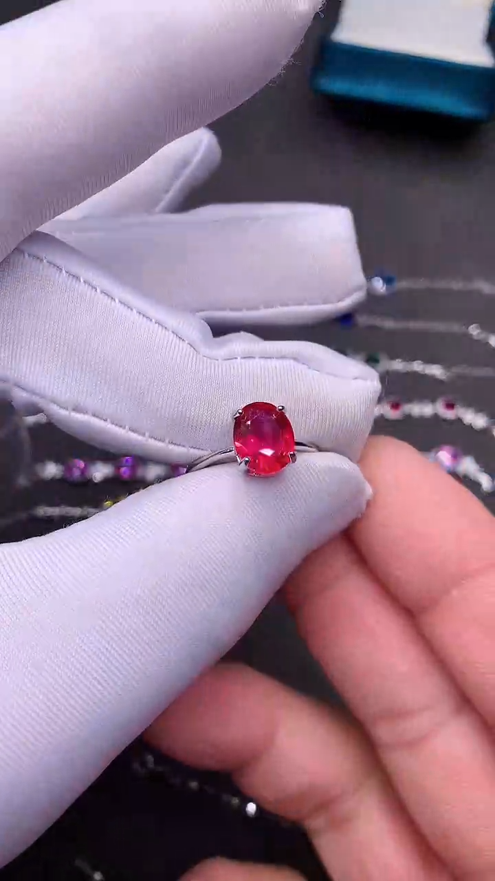 【闪购商品】红宝石戒指银S925镶嵌......