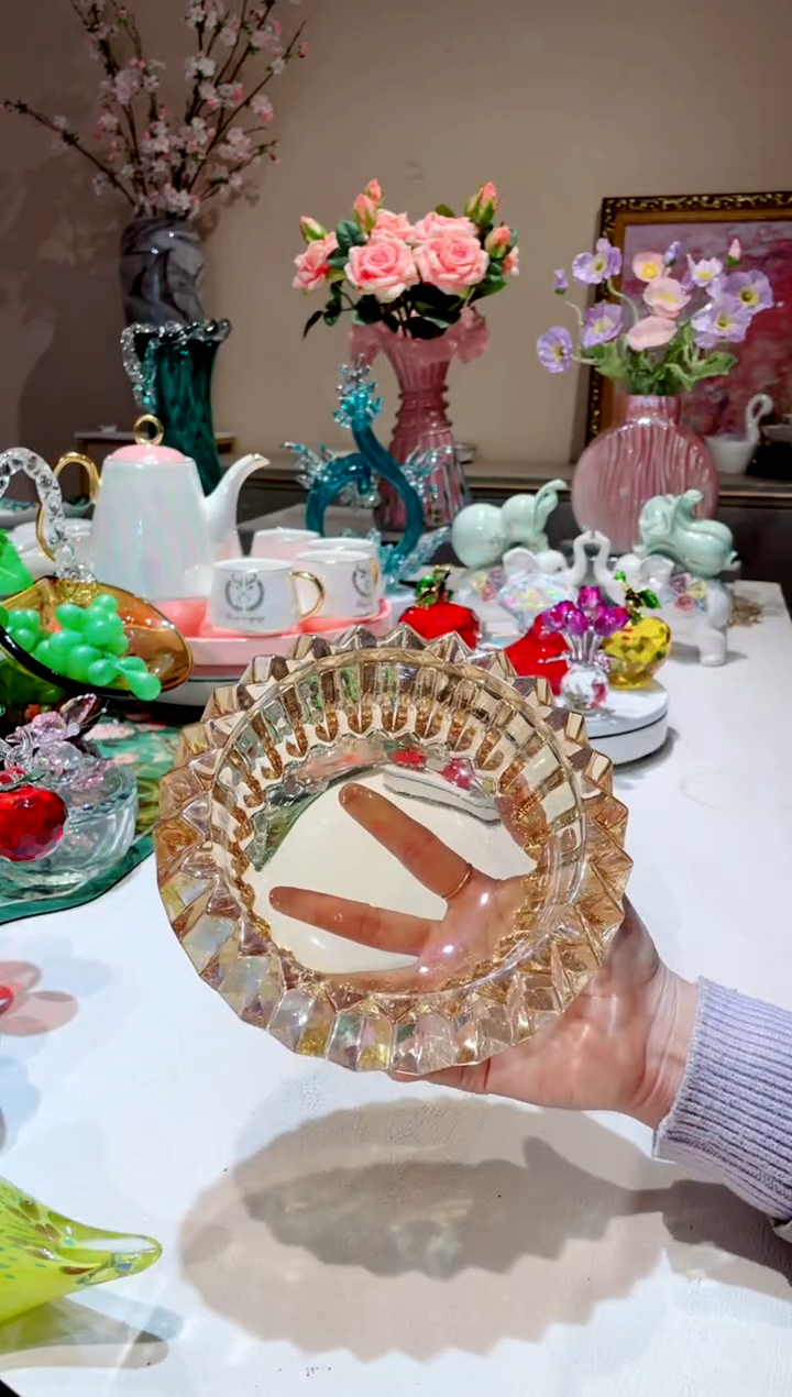 【闪购商品】琉璃手工艺品   厚重金色烟灰缸