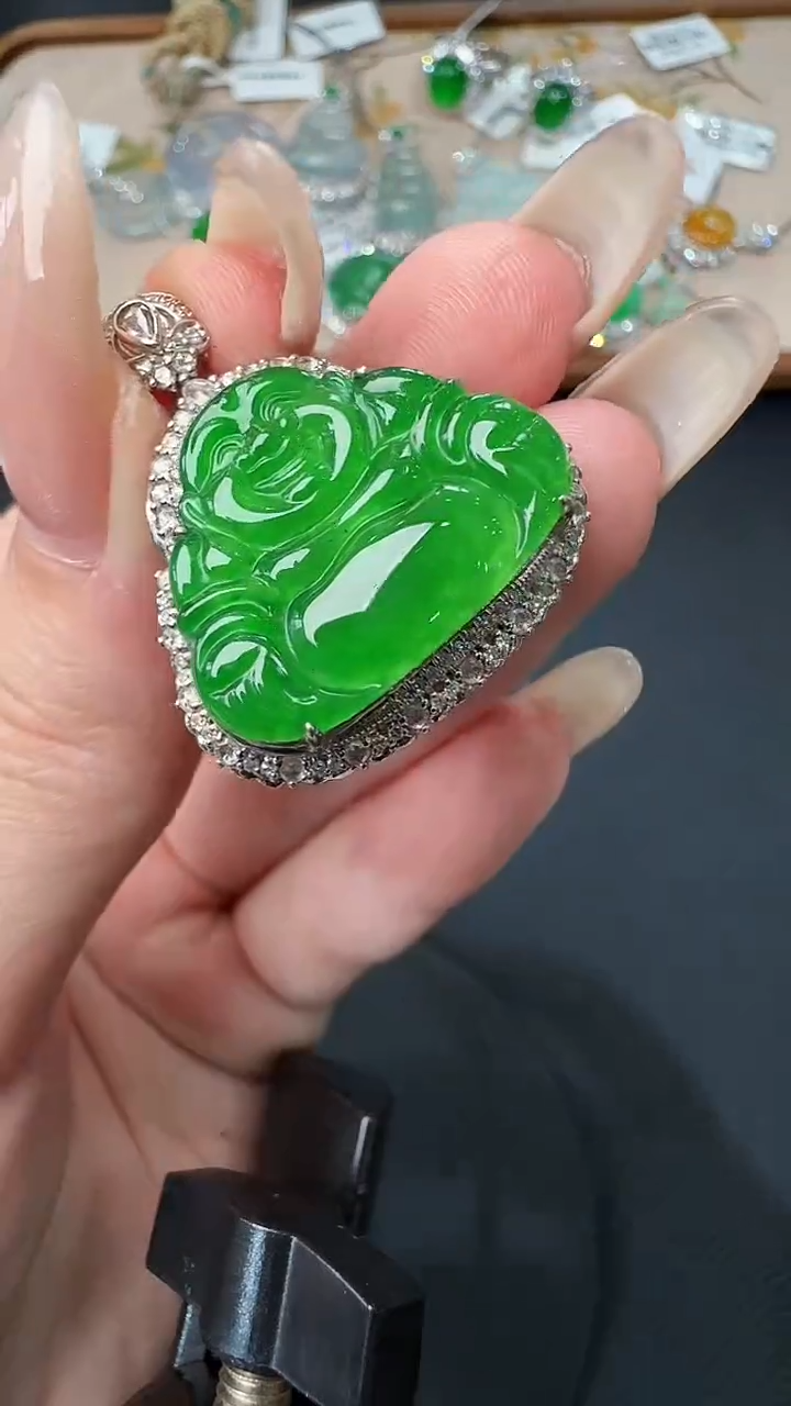 翡翠18K金镶嵌吊坠(不含链)49