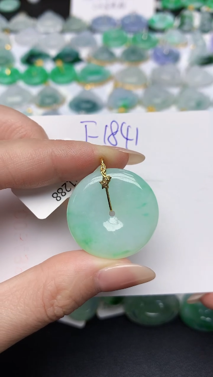 颈饰18K金镶嵌翡翠天然缅甸A货翡翠百元以上9元证书费自理