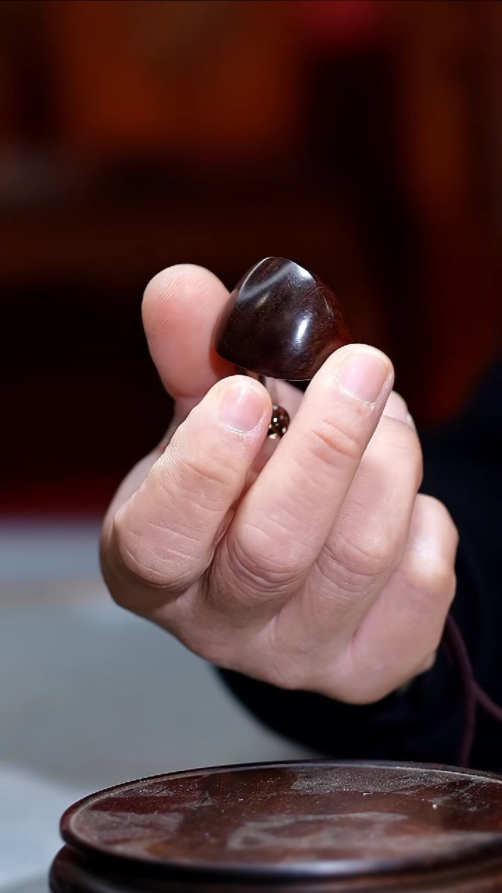 手串/手链黄花梨/降香黄檀海黄富甲天下3.4*3.2*2.6 HHL484