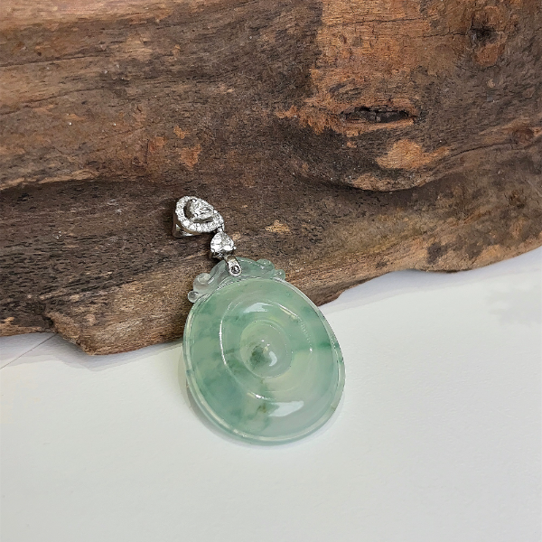 Colourful Yunnan/七彩云南【双11甄选】18K金镶飘油青福贝挂件吊坠