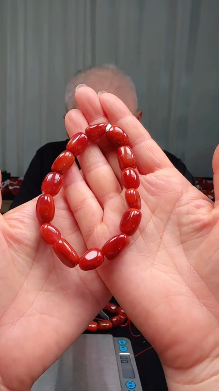 南红玛瑙多样性发一件未镶嵌10mm原矿九口随型手串
