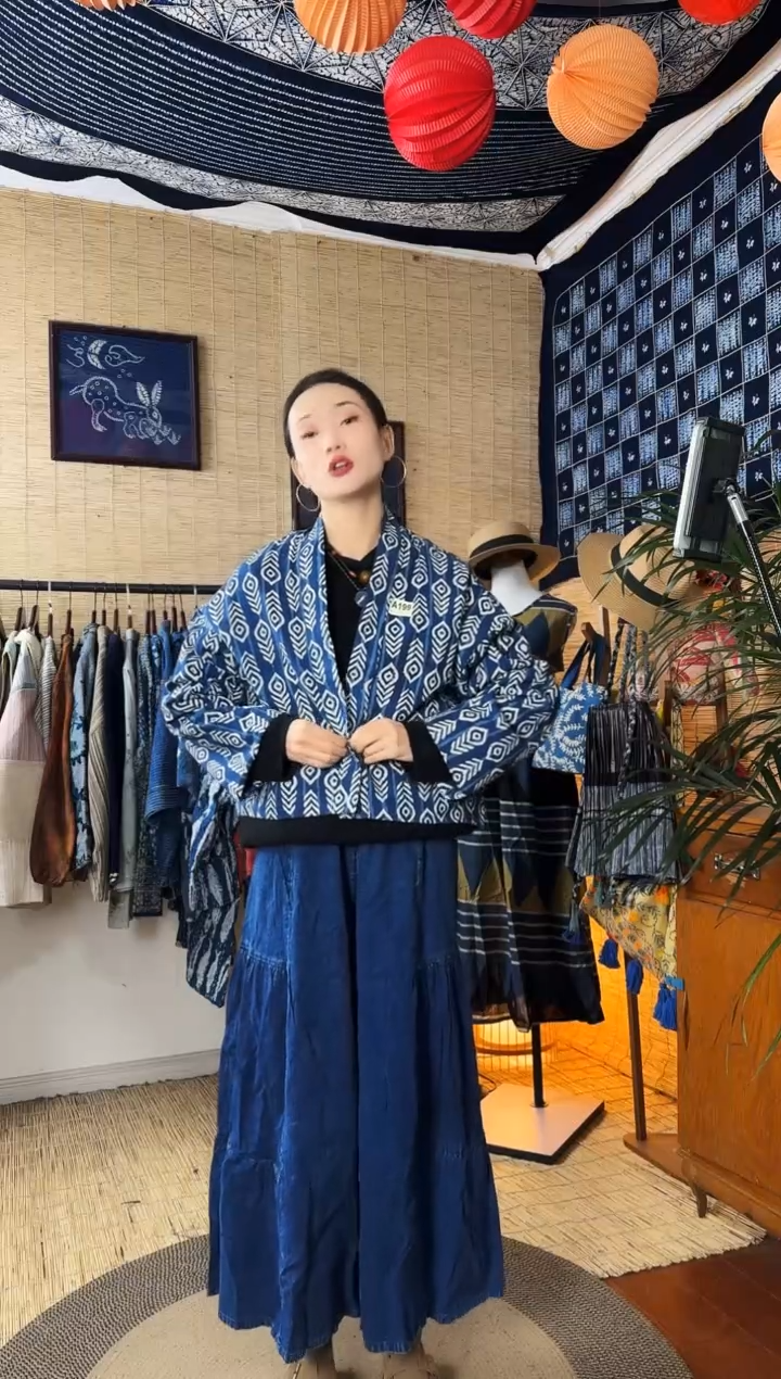 【闪购商品】设计师款蓝中式立领一粒扣199