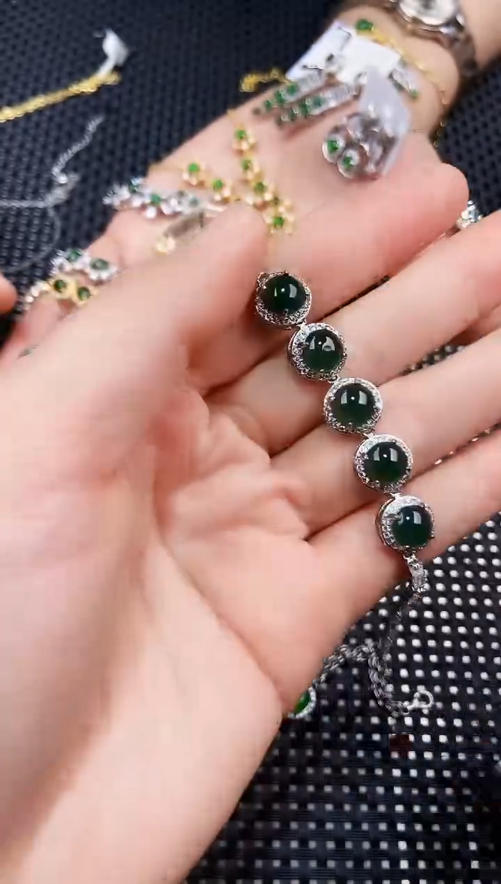 【闪购商品】翡翠手链未镶嵌111111111