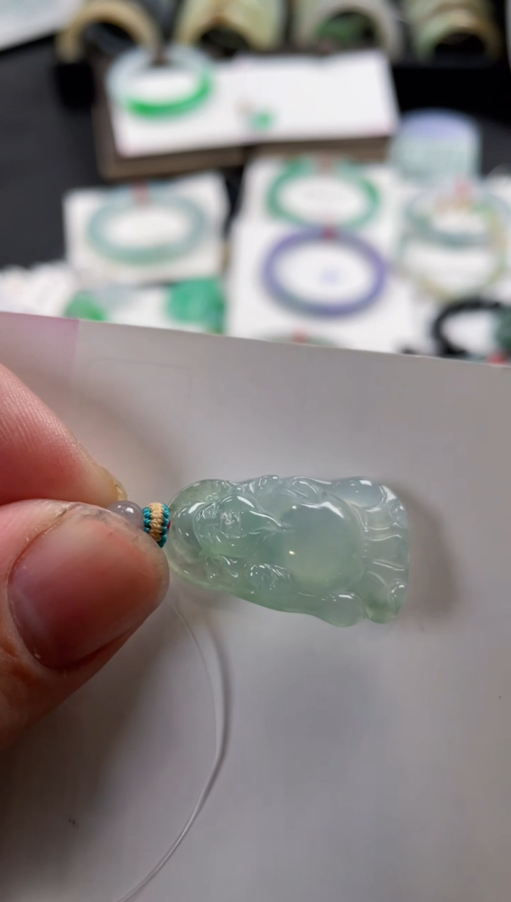 【闪购商品】翡翠颈饰未镶嵌吊坠
