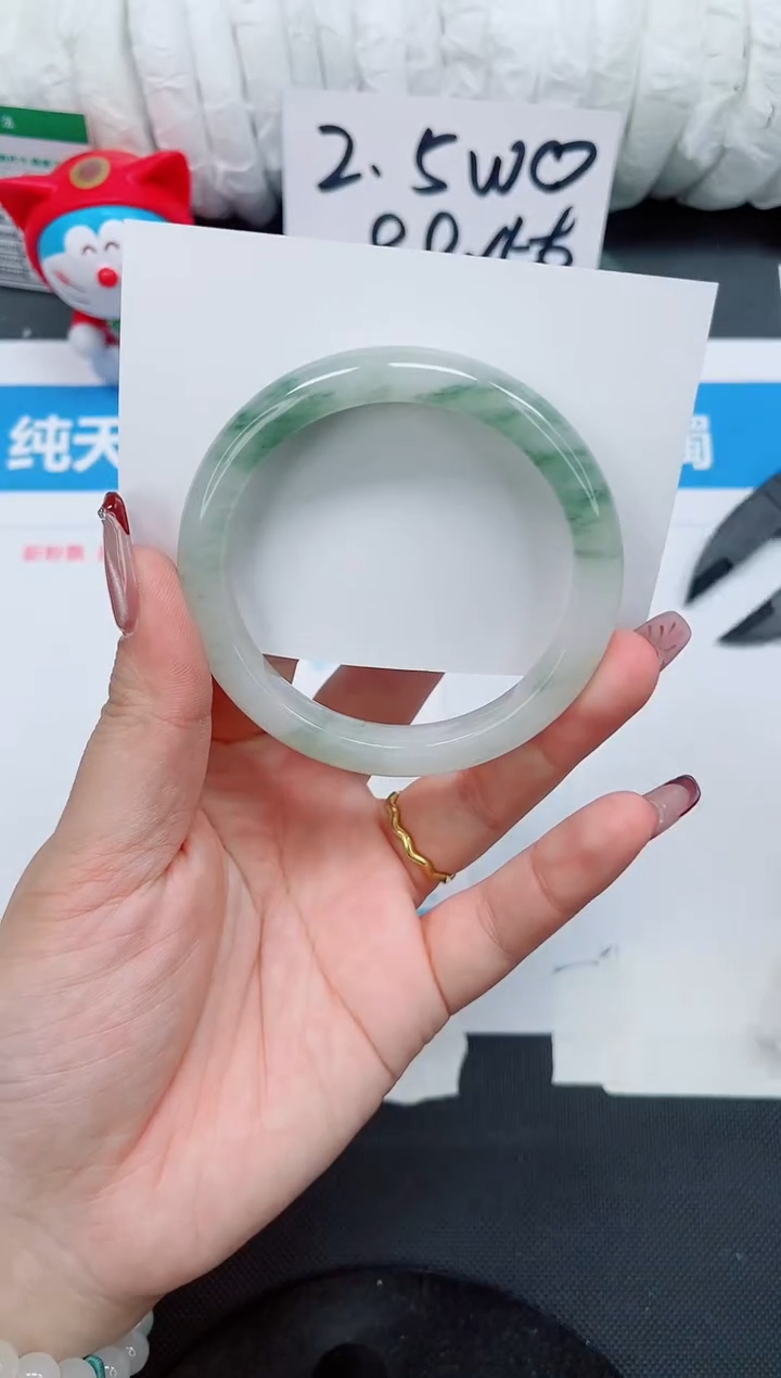 【闪购商品】石英质玉手镯未镶嵌233