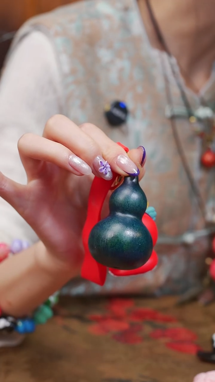 181漆艺工艺小葫芦16.8