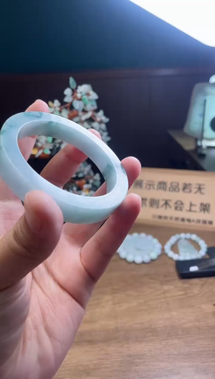 【闪购商品】定制翡翠手镯未镶嵌定制