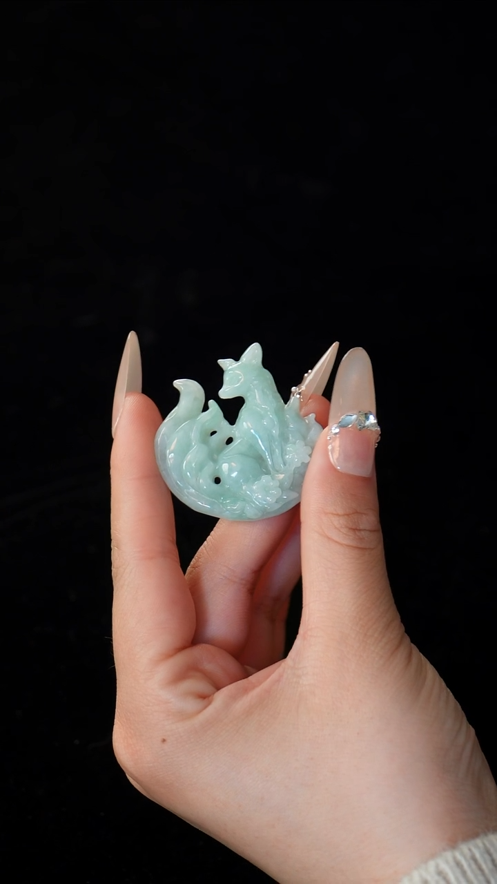 【闪购商品】翡翠颈饰未镶嵌九尾