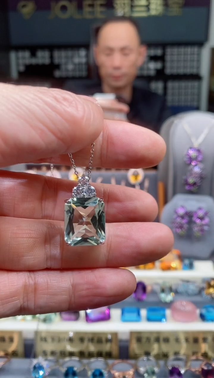 【闪购商品】绿水晶吊坠银S925镶嵌绿水晶吊坠