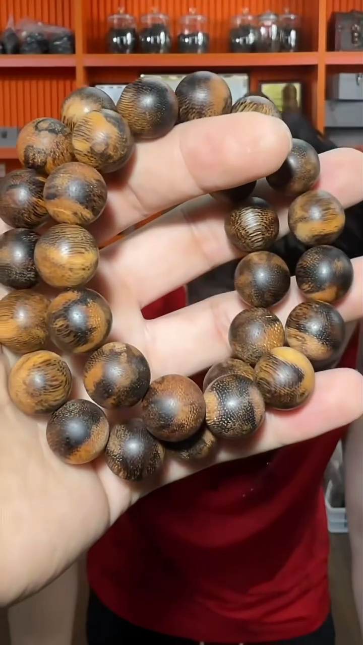 沉香手串a28号沉水霸王岭1.5多样性发一