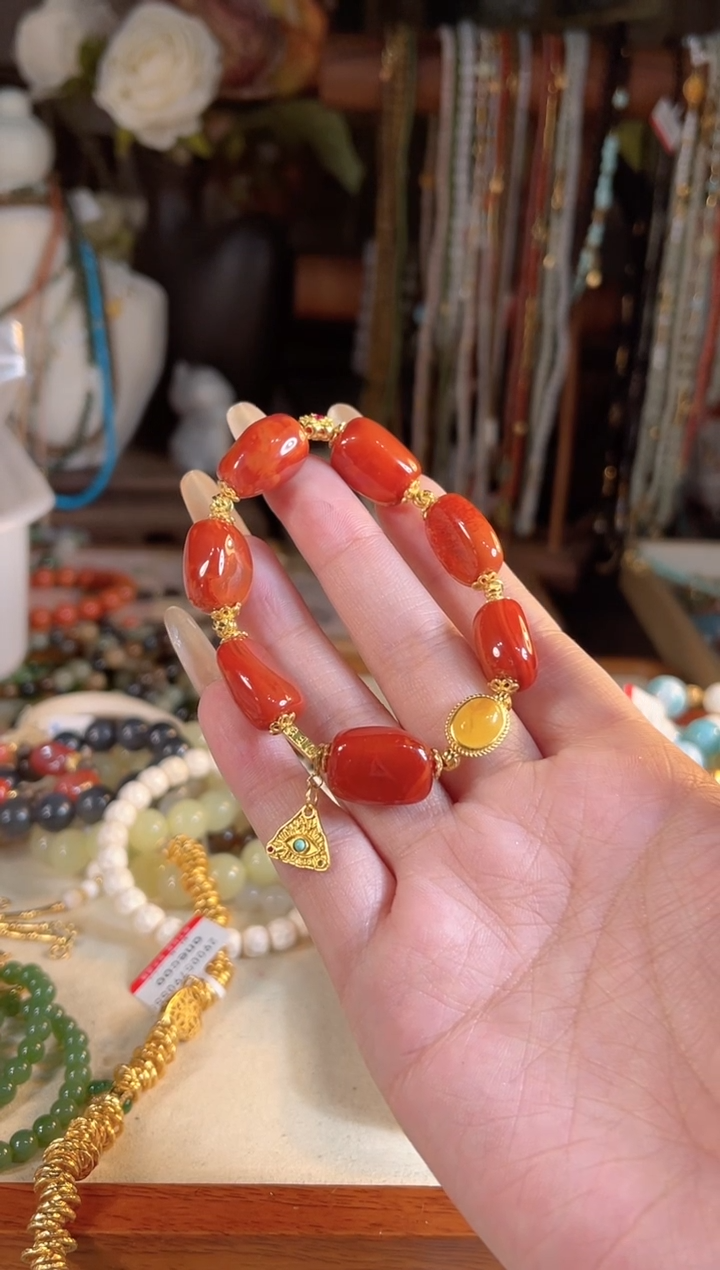 【闪购商品】南红玛瑙手链银S925镶嵌多样性发货其一