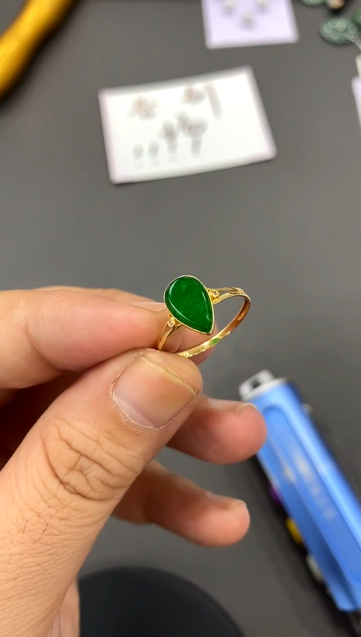 【闪购商品】翡翠戒指18K金镶嵌买断价