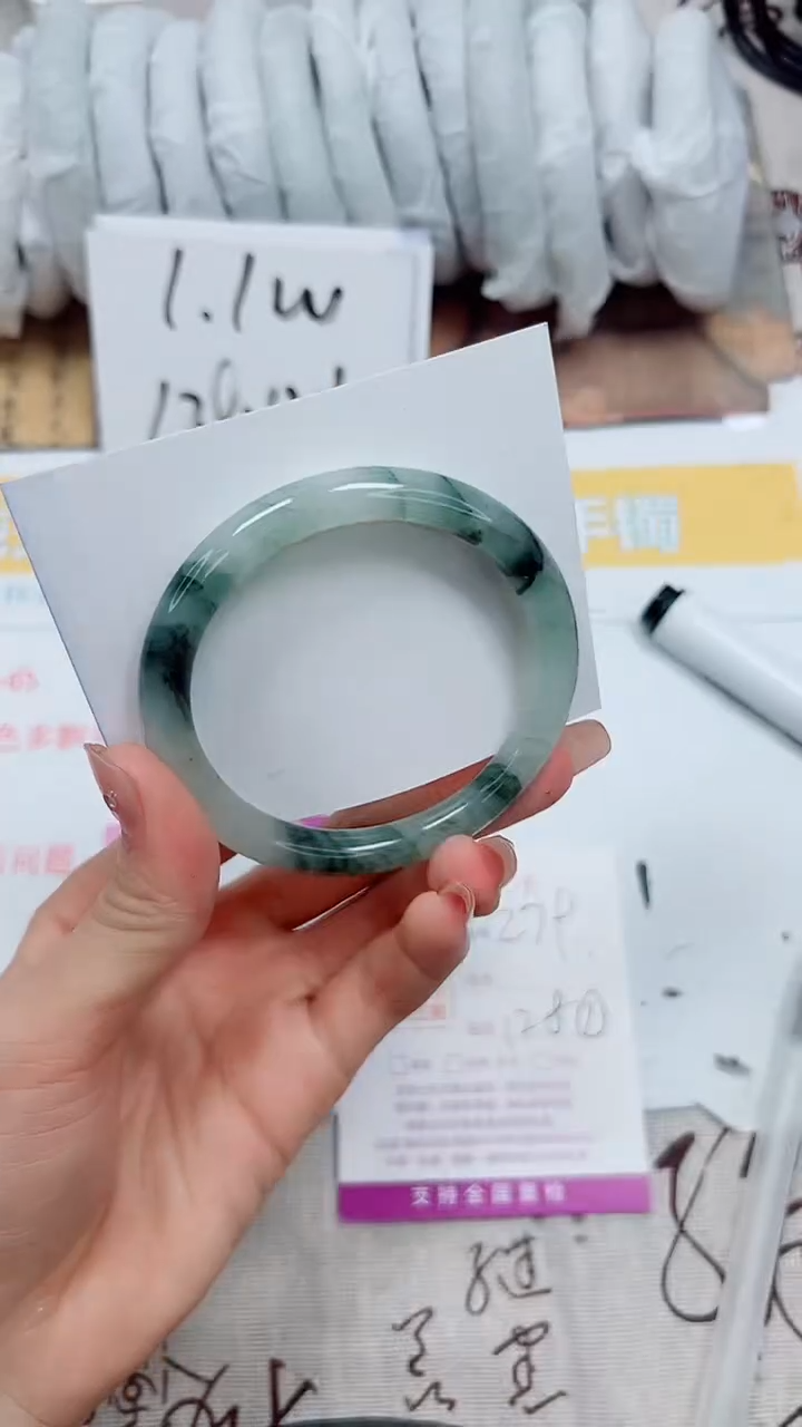 【闪购商品】石英质玉手镯未镶嵌k279-58