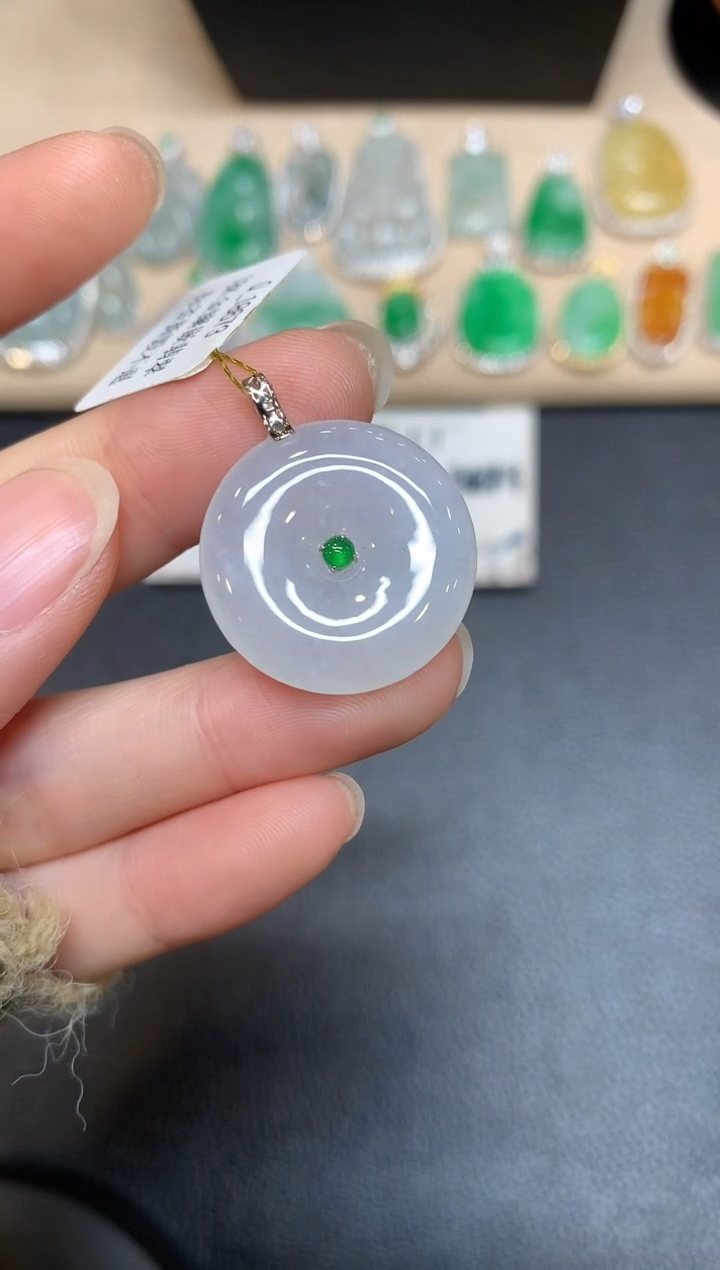 【闪购商品】翡翠颈饰18K金镶嵌平安扣【无服务费多样性发其一