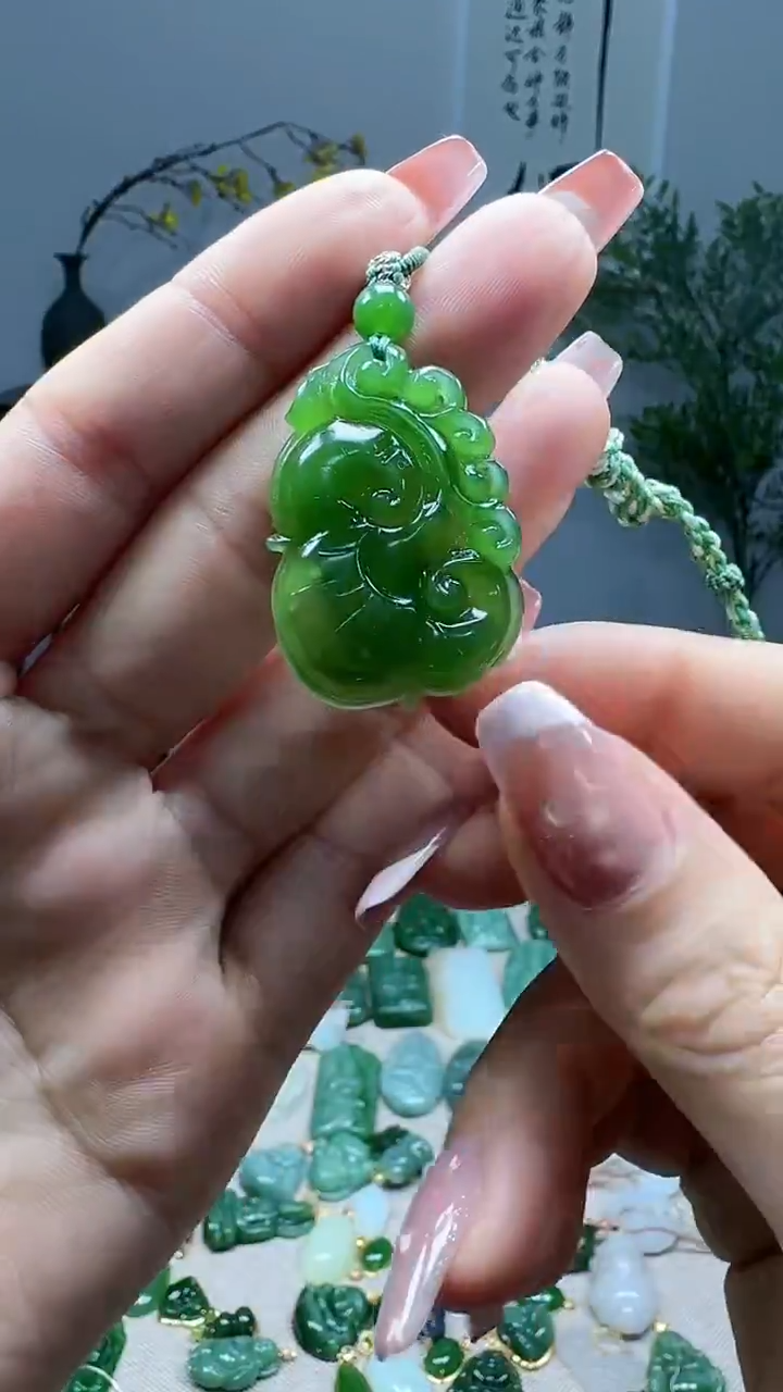 未镶嵌和田玉挂件1