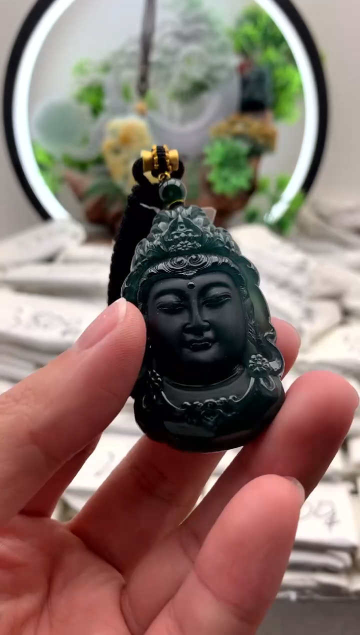 【闪购商品】翡翠颈饰未镶嵌观音