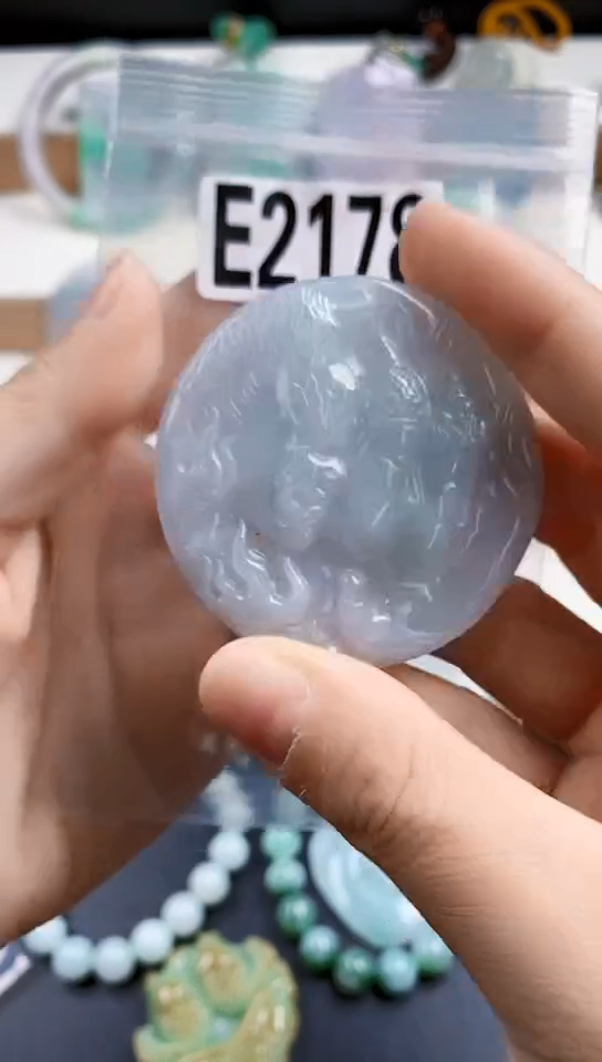 颈饰未镶嵌翡翠天然翡翠吊坠挂件