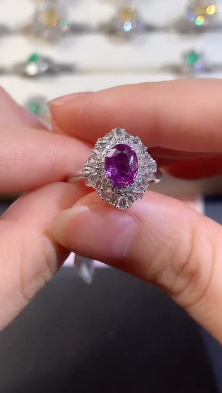 戒指彩色蓝宝石18K金镶嵌D540|8800