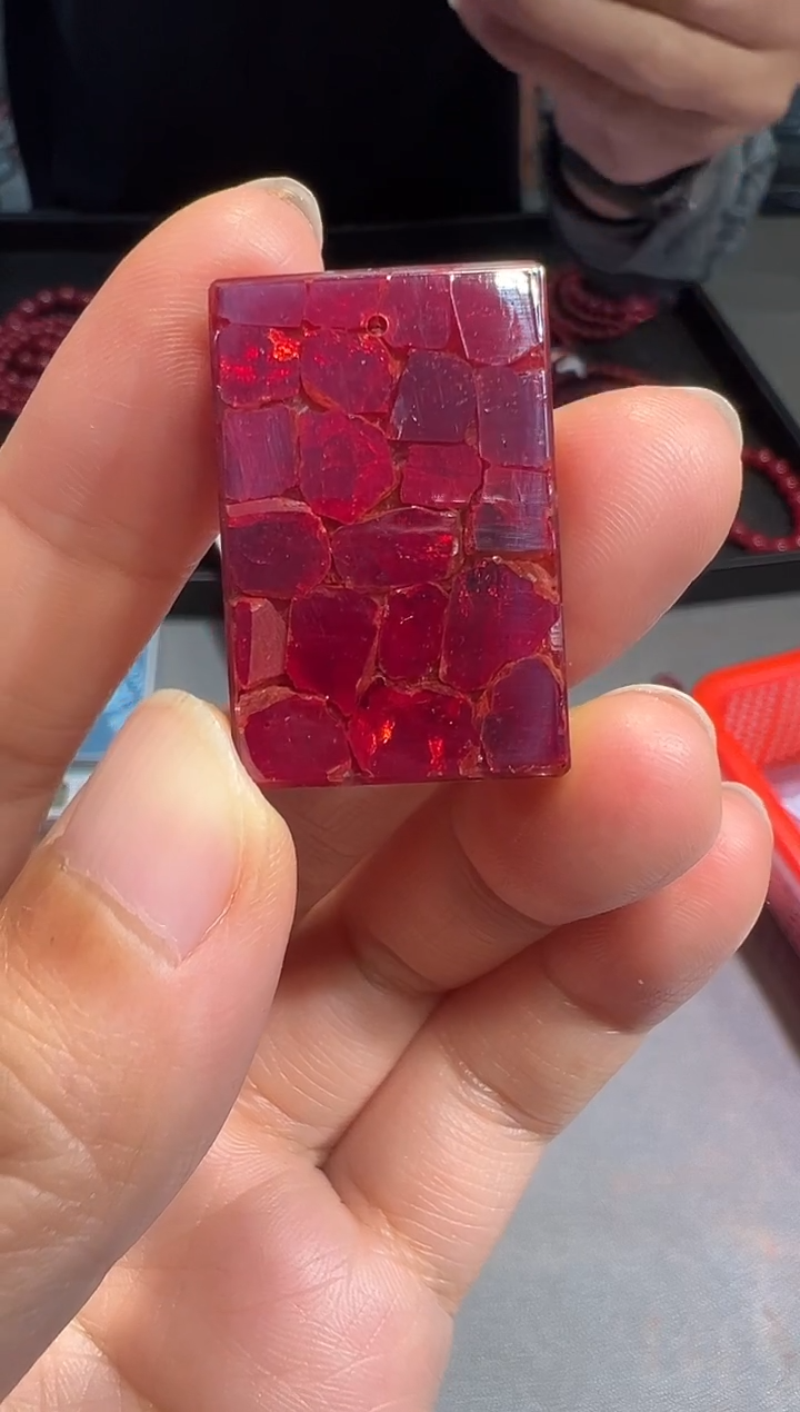 天然辰砂晶体无事牌