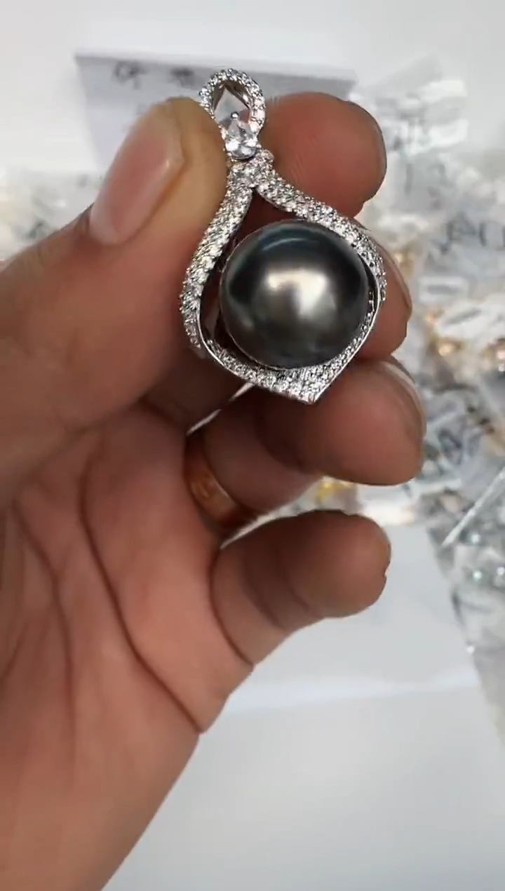 颈饰银S925镶嵌海水珍珠吊坠