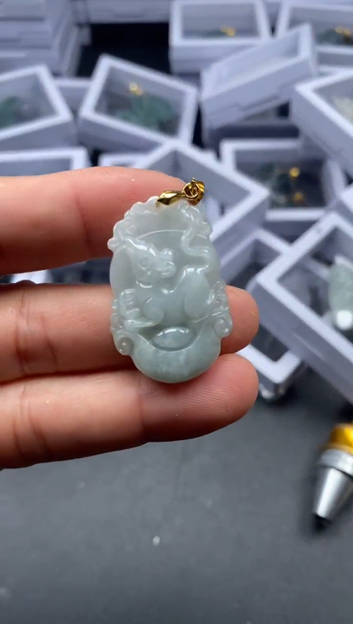 吊坠(不含链)未镶嵌翡翠3797