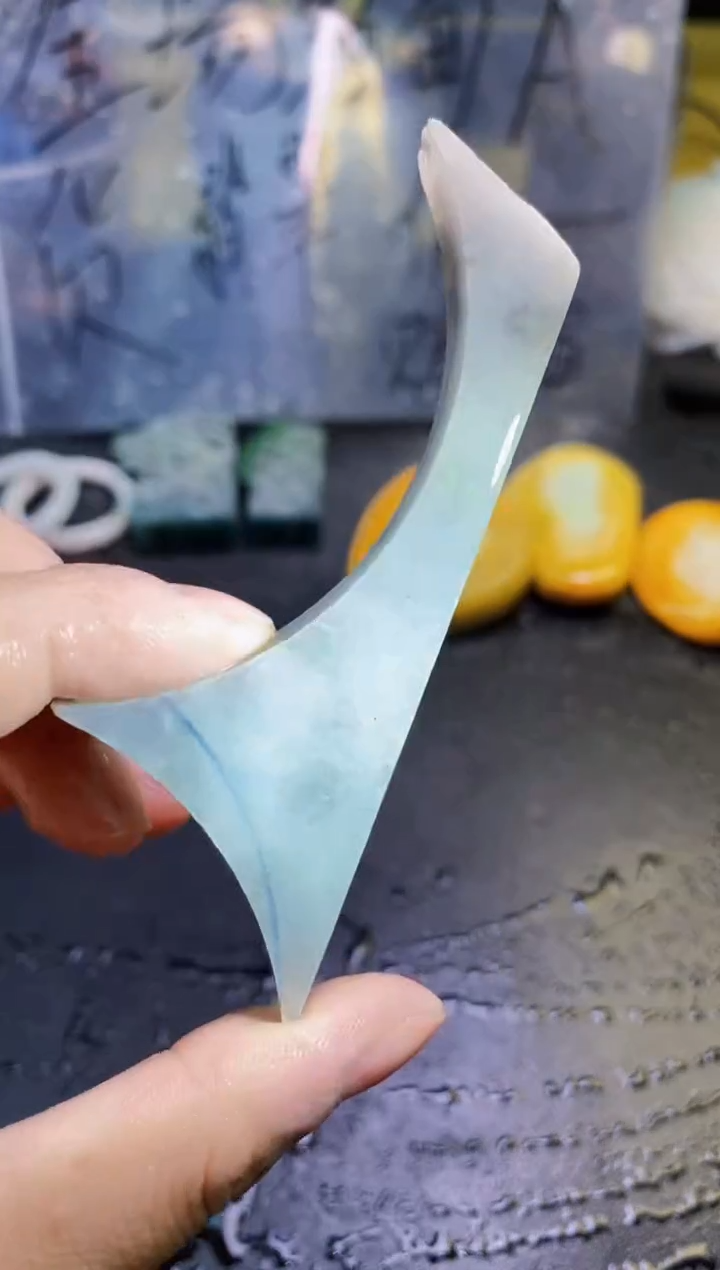 翡翠未镶嵌颈饰天然翡翠113