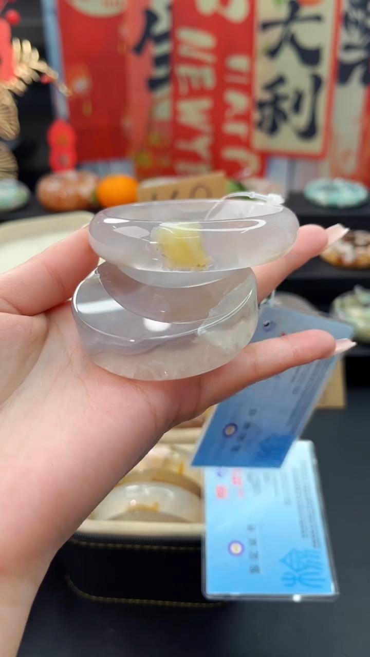 【闪购商品】石英质玉手镯未镶嵌赠送镯心（56圈口）