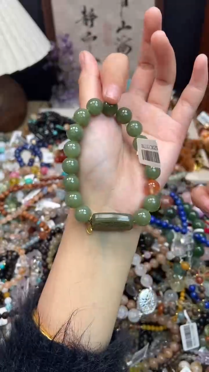 未镶嵌和田玉手饰260