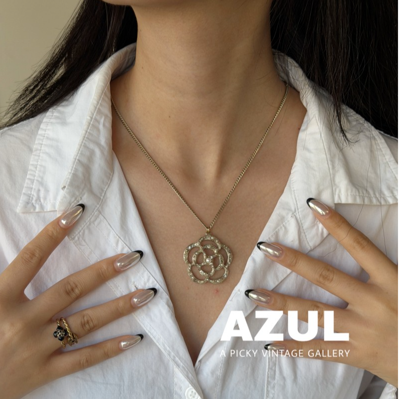 95新 Chanel/香奈儿 Azul - 14V浅金色珍珠水钻山茶花项链 53461