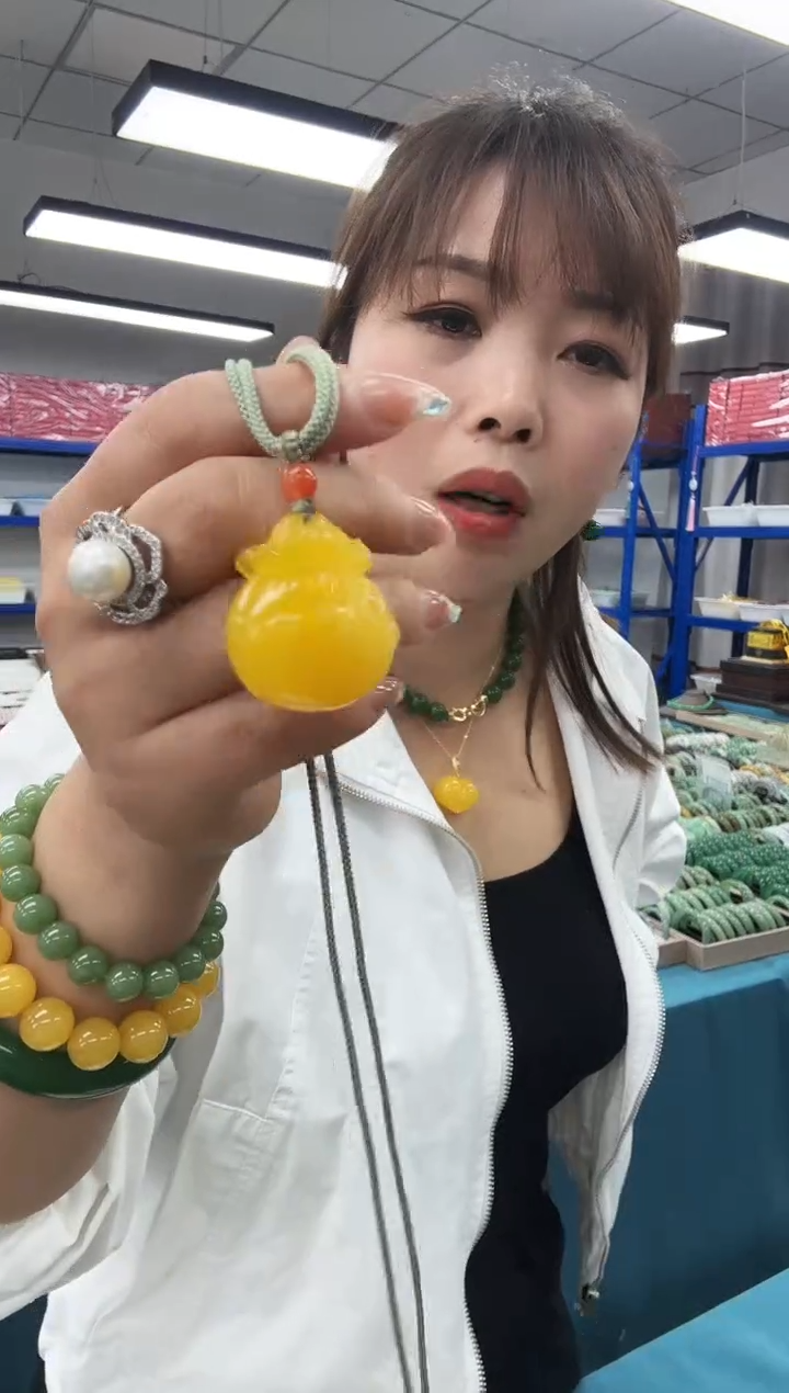 蜜蜡颈饰未镶嵌钱袋子福袋吊坠