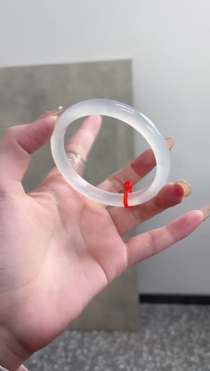 【闪购商品】玛瑙/玉髓手镯未镶嵌57-58圈 需要包容